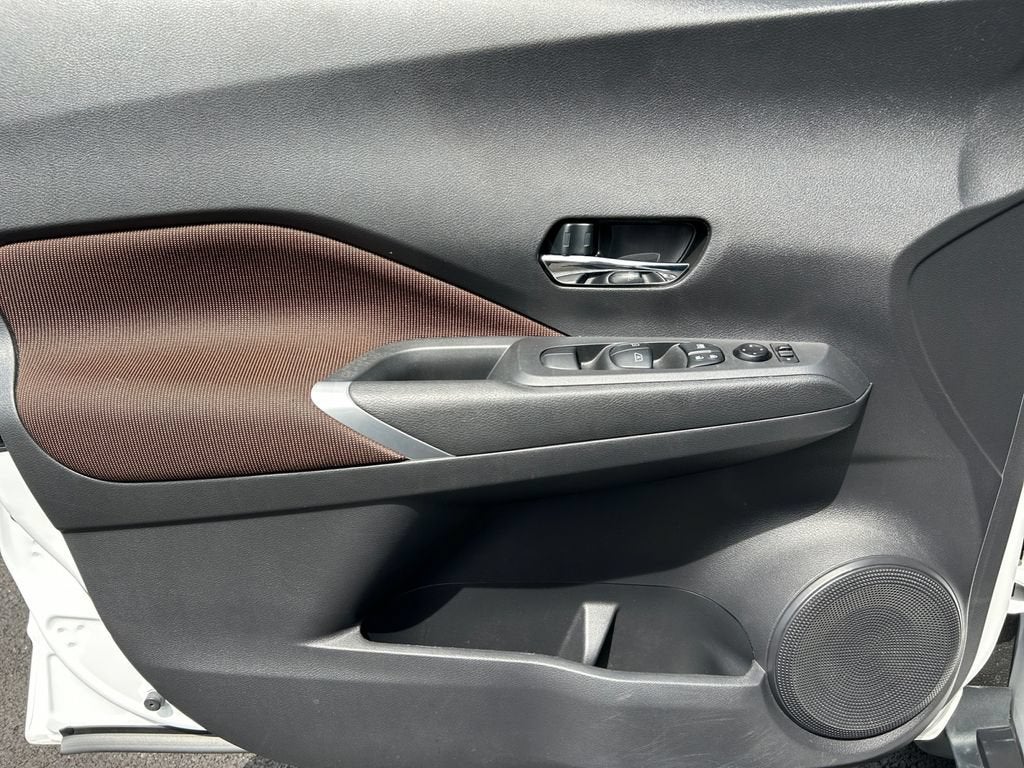 2021 Nissan Kicks SR Xtronic CVT