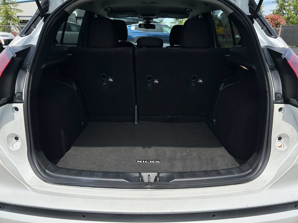 2021 Nissan Kicks SR Xtronic CVT