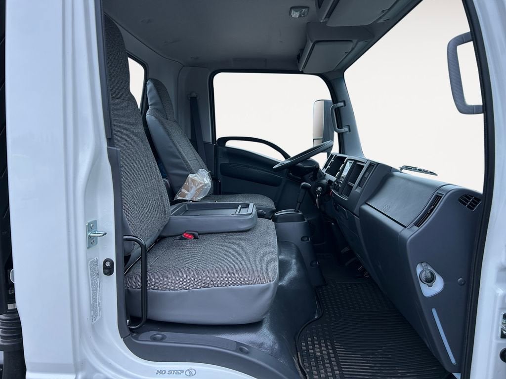 2025 Chevrolet Low Cab Forward 3500 MEDIUM ASH GRAY