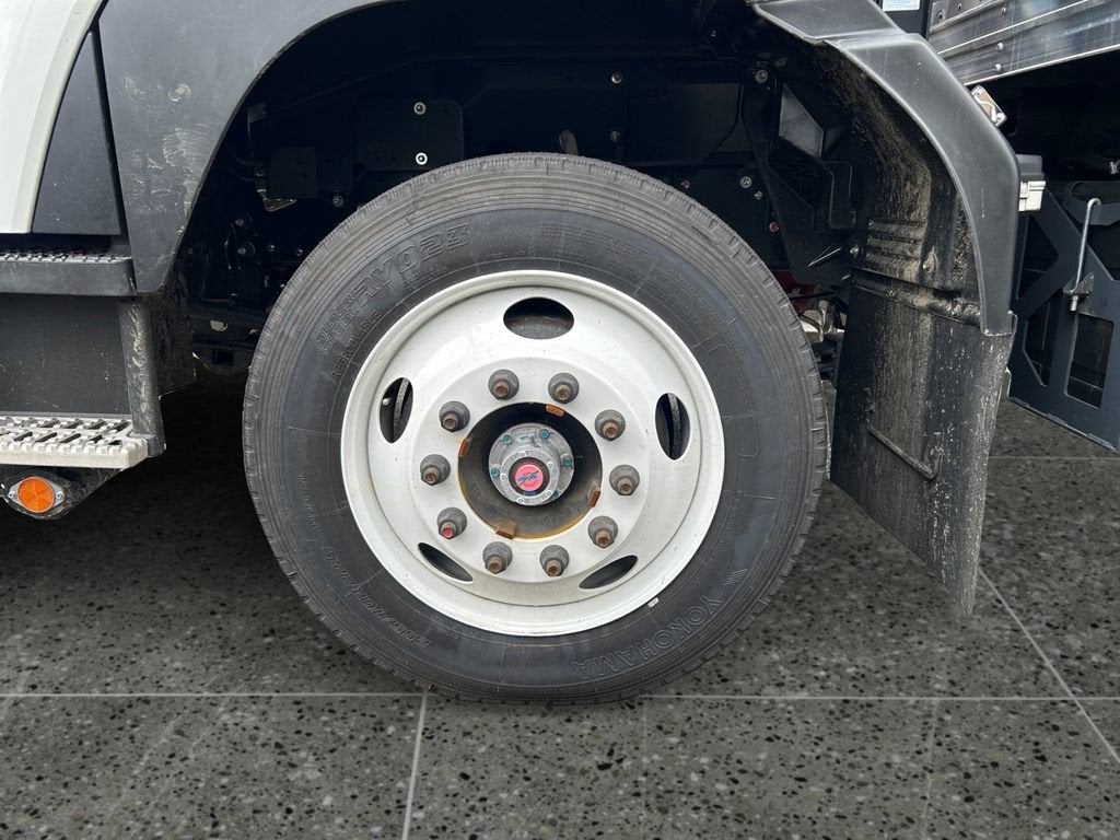 2024 Chevrolet Low Cab Forward 6500 XD MED ASH GRAY