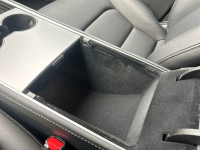 2025 Tesla Model Y Performance