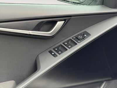 2025 Kia Niro LX