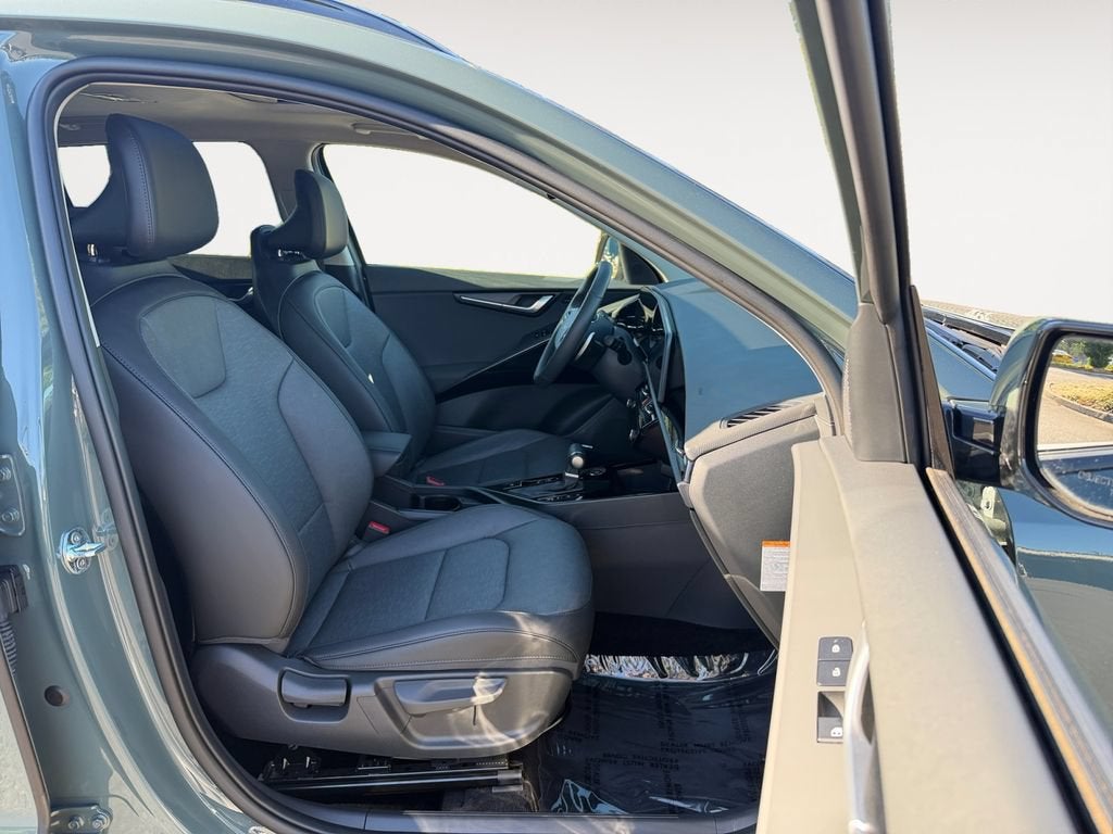 2025 Kia Niro SX