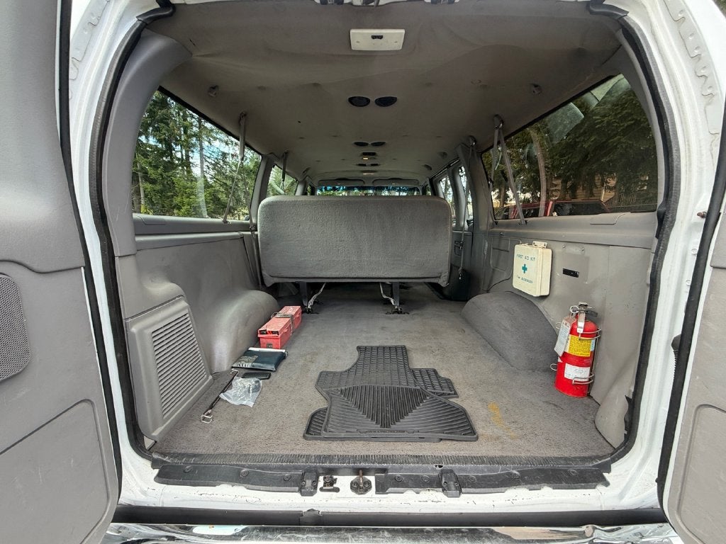 1997 Ford E-150 XL