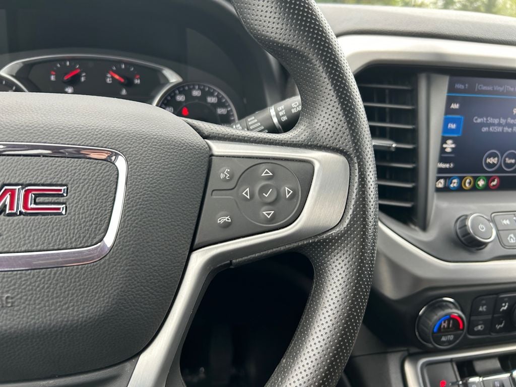 2022 GMC Acadia SLE