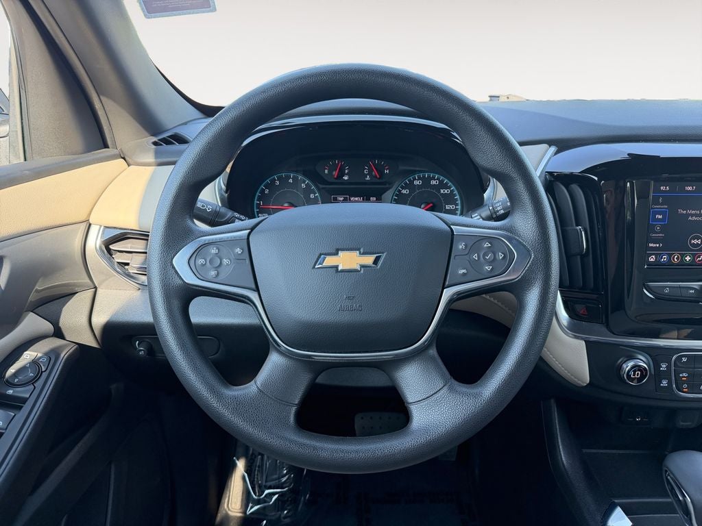 2022 Chevrolet Traverse LS