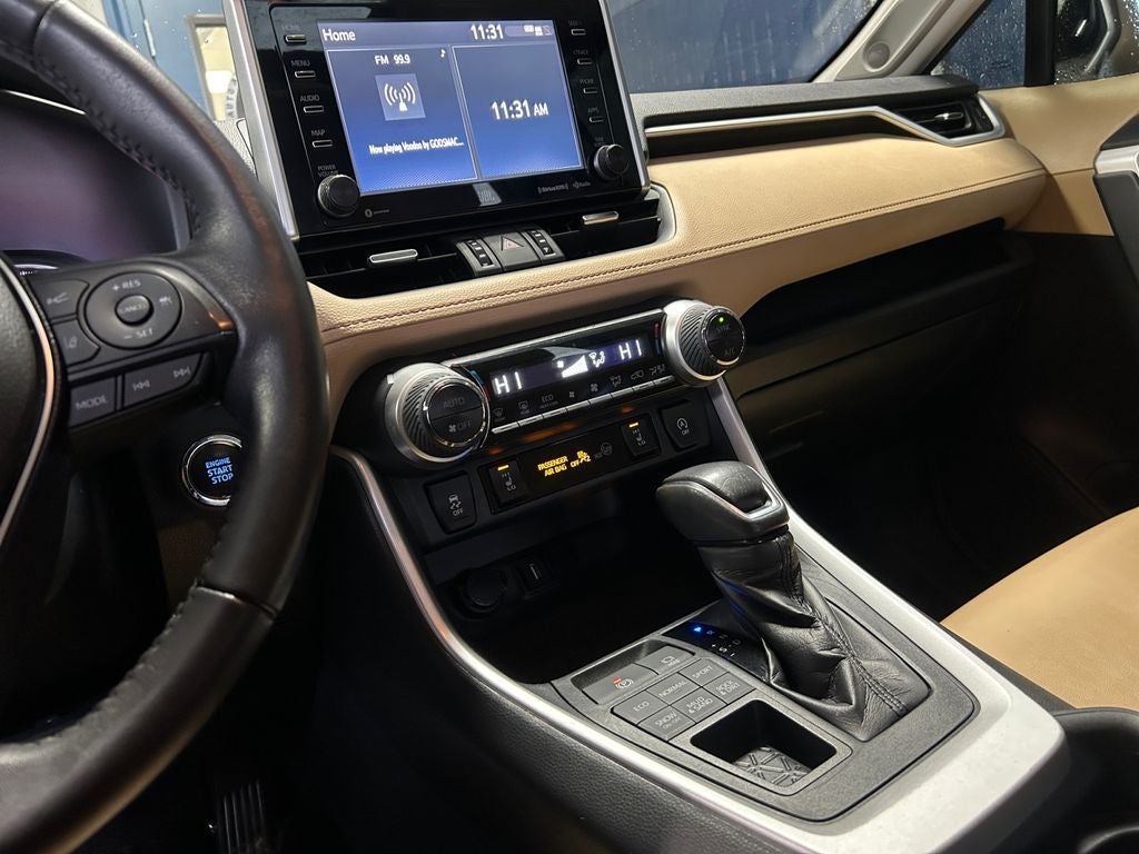 2020 Toyota RAV4 XLE Premium