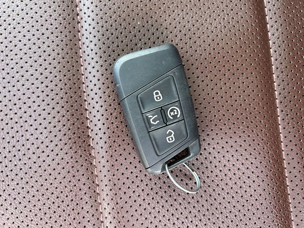 2022 Volkswagen Tiguan 2.0T SEL R-Line