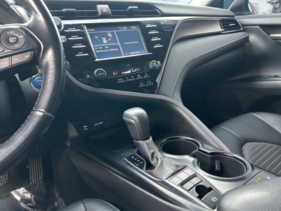 2019 Toyota Camry Hybrid SE