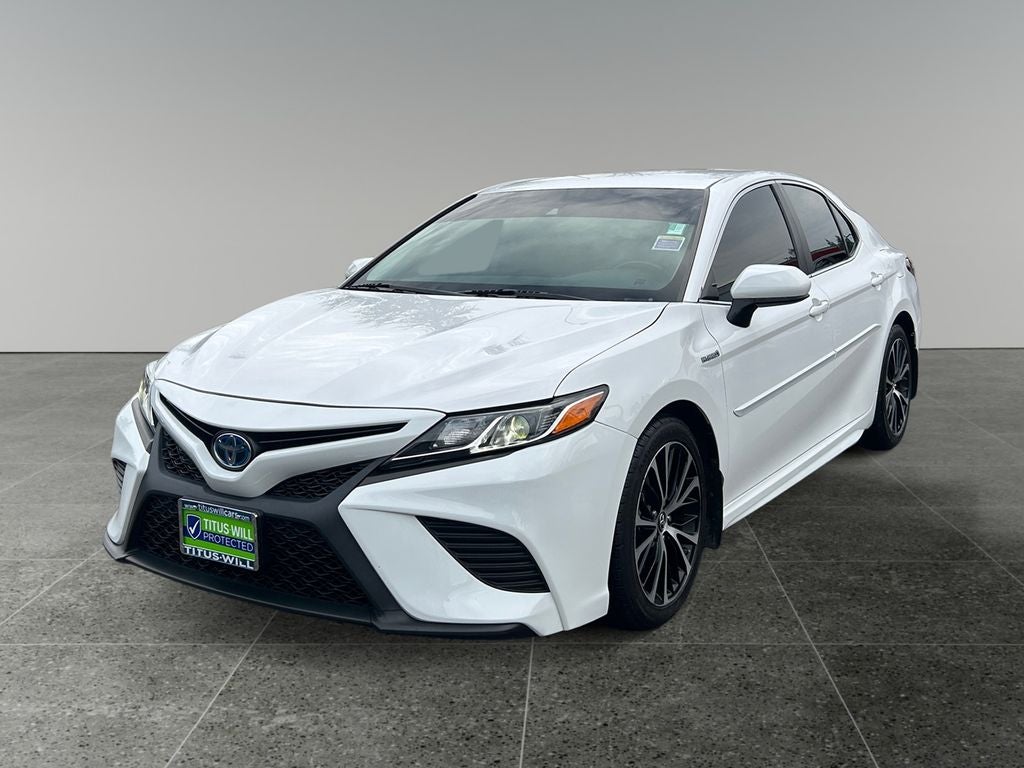 2019 Toyota Camry Hybrid SE