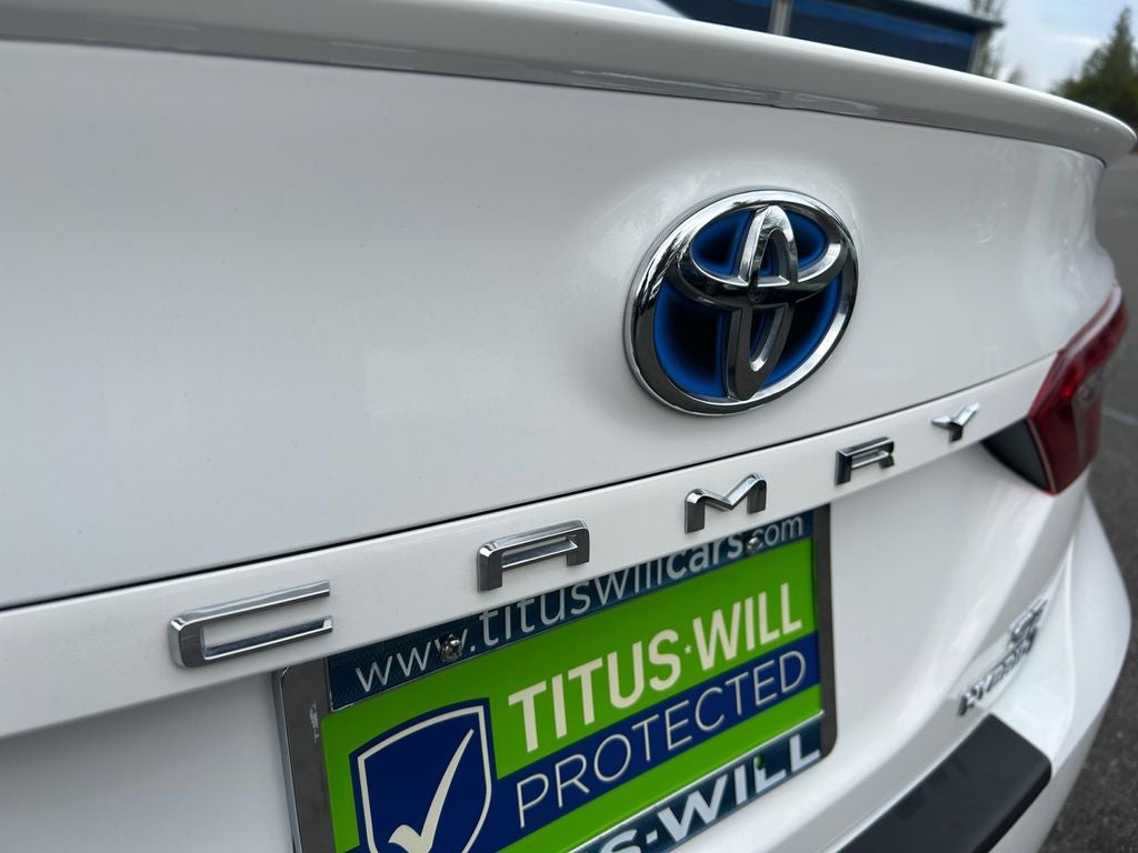 2019 Toyota Camry Hybrid SE