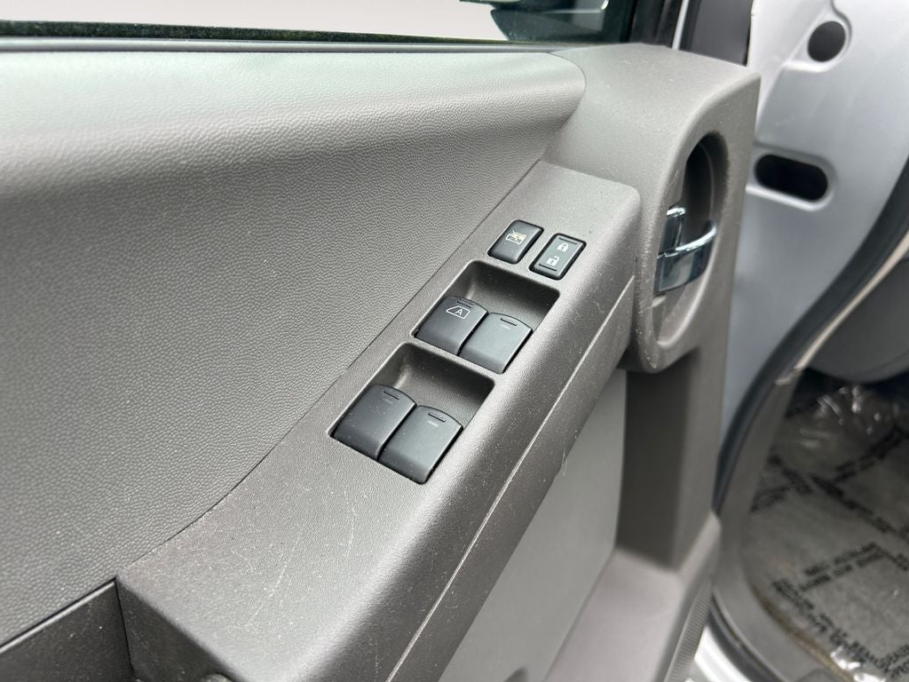 2013 Nissan Xterra S - Photo 19