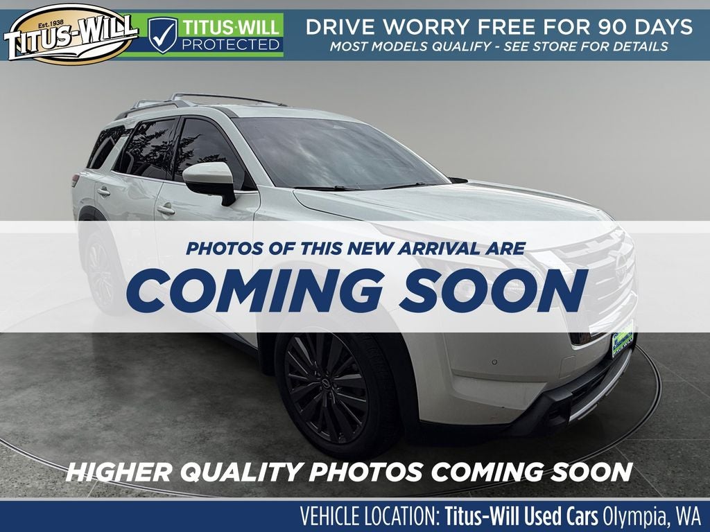 2023 Nissan Pathfinder SL