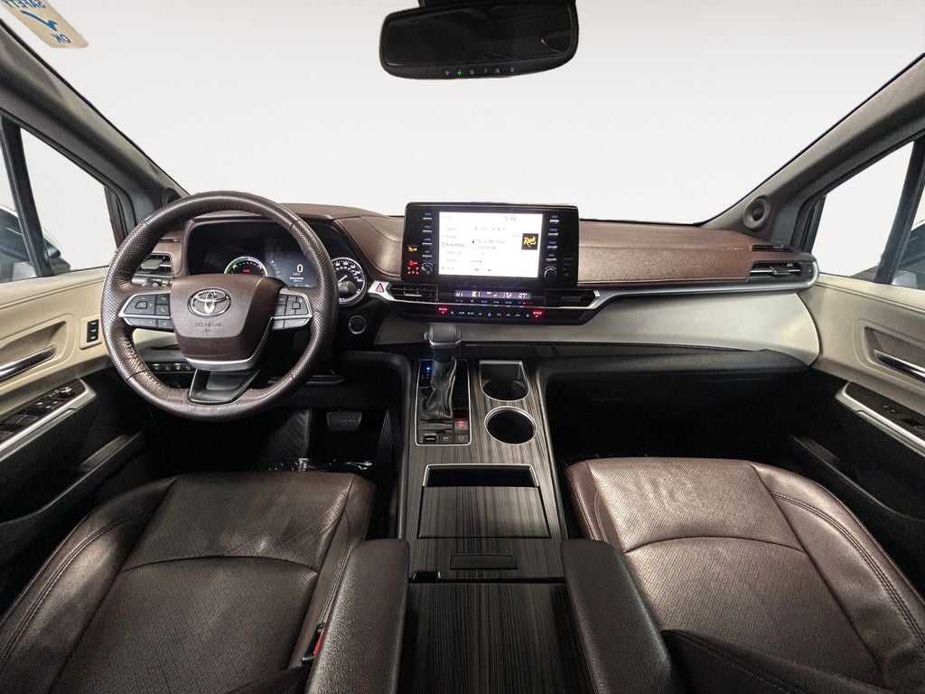2022 Toyota Sienna Platinum 7 Passenger