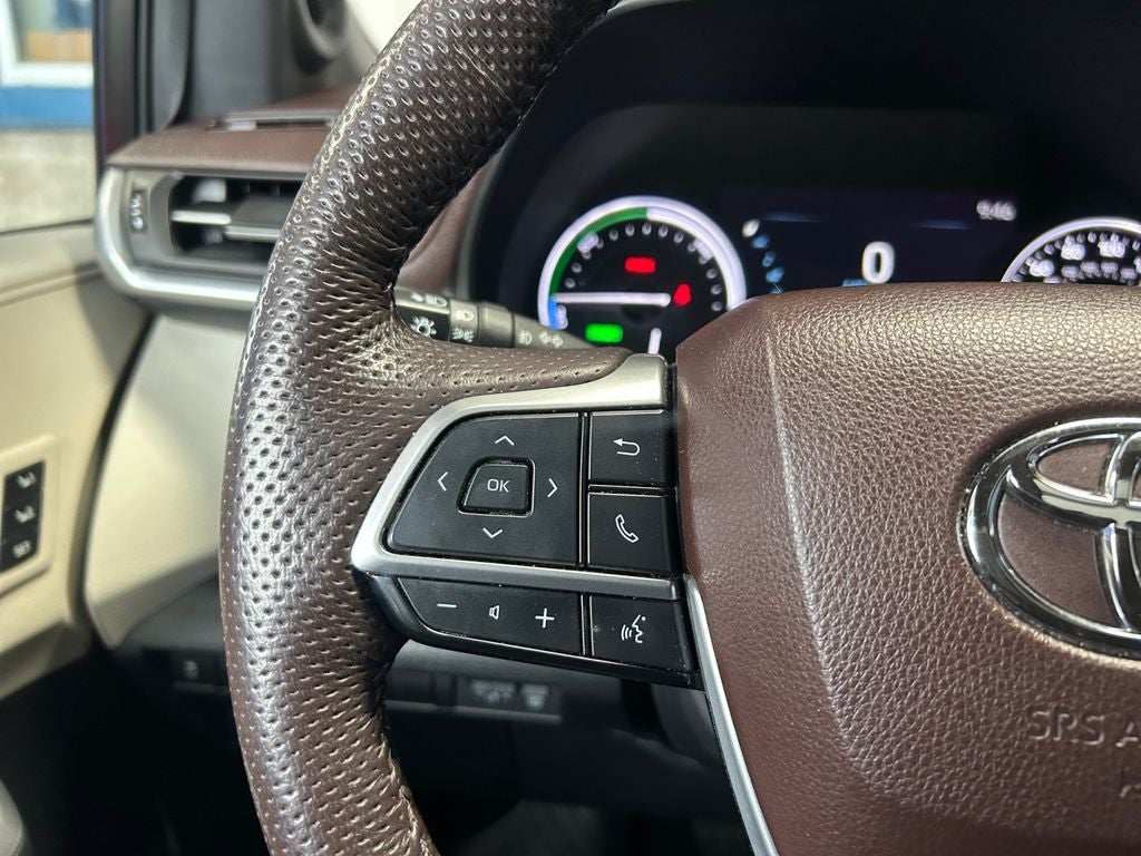 2022 Toyota Sienna Platinum 7 Passenger