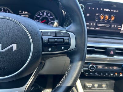 2022 Kia K5 EX