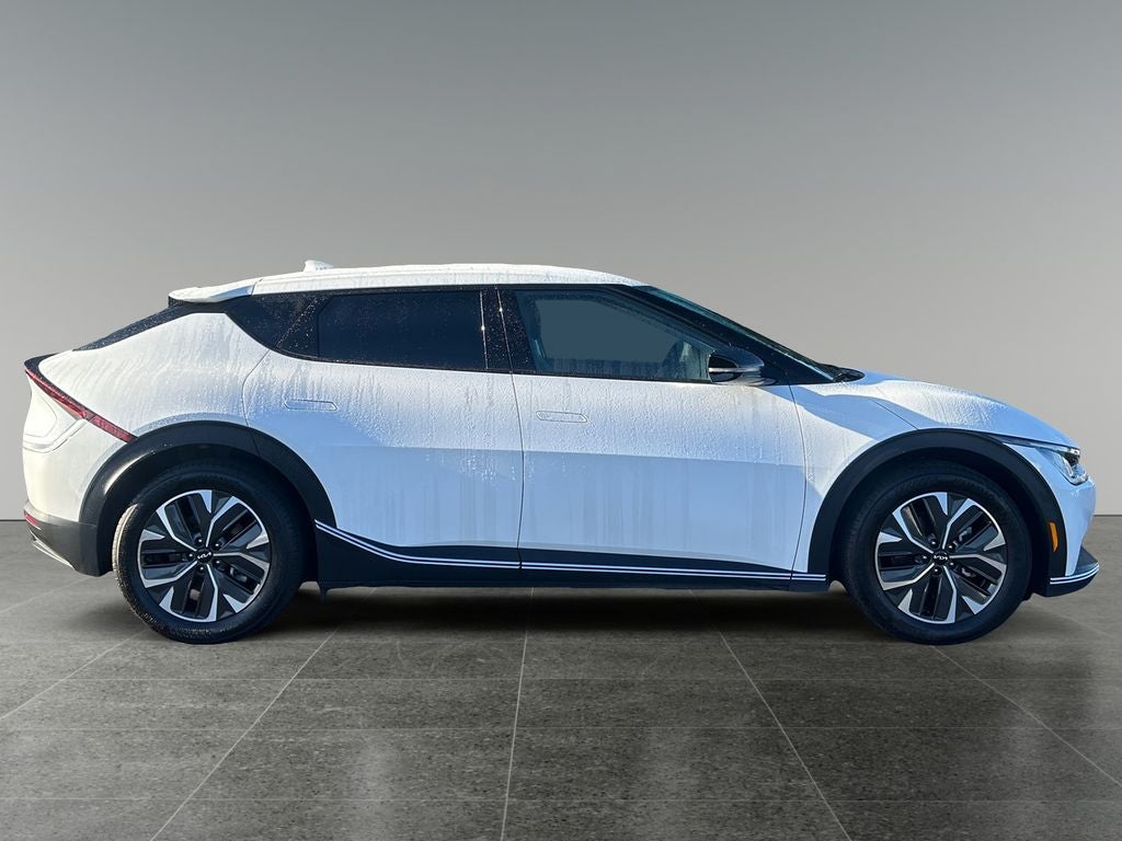 2024 Kia EV6 Light