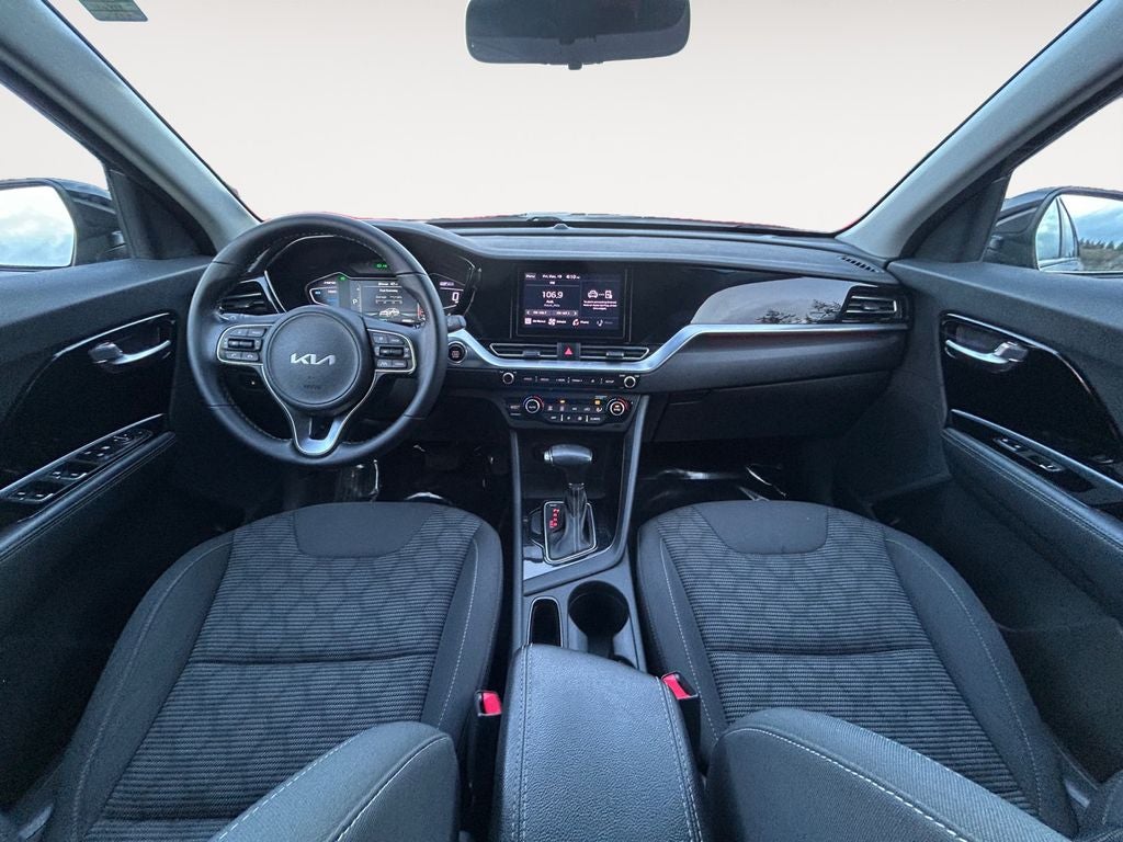 2022 Kia Niro LXS