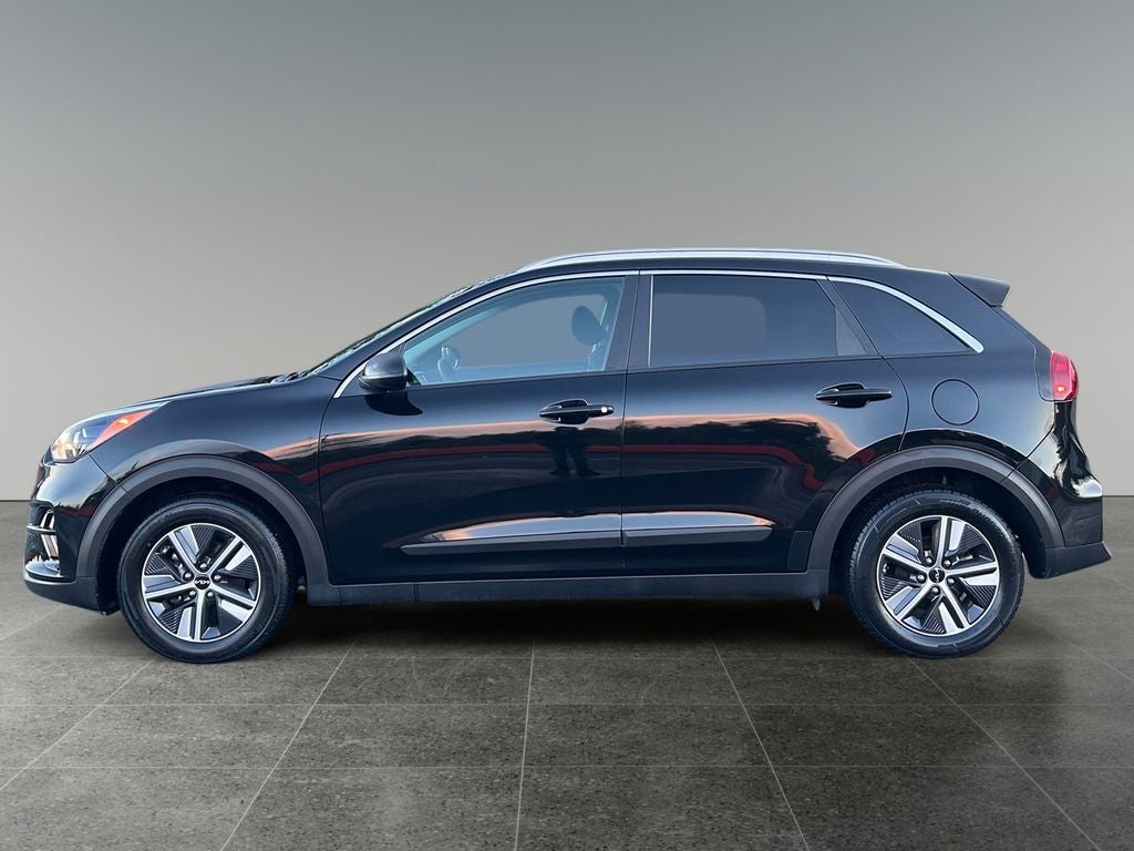 2022 Kia Niro LXS