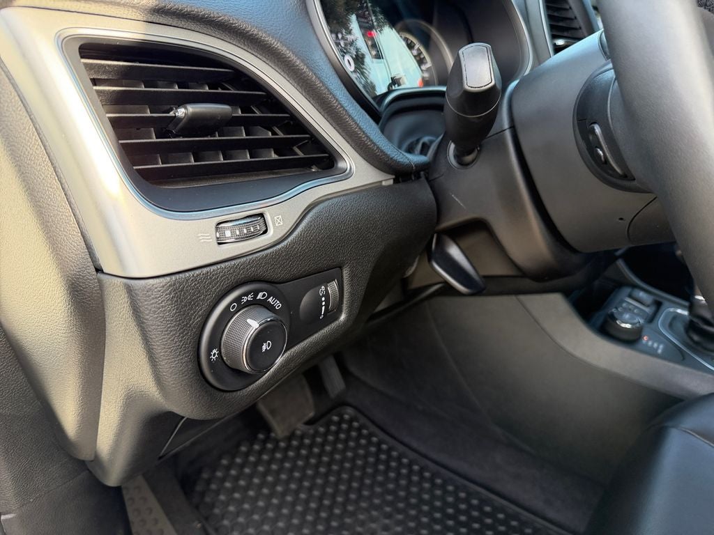 2022 Jeep Cherokee X