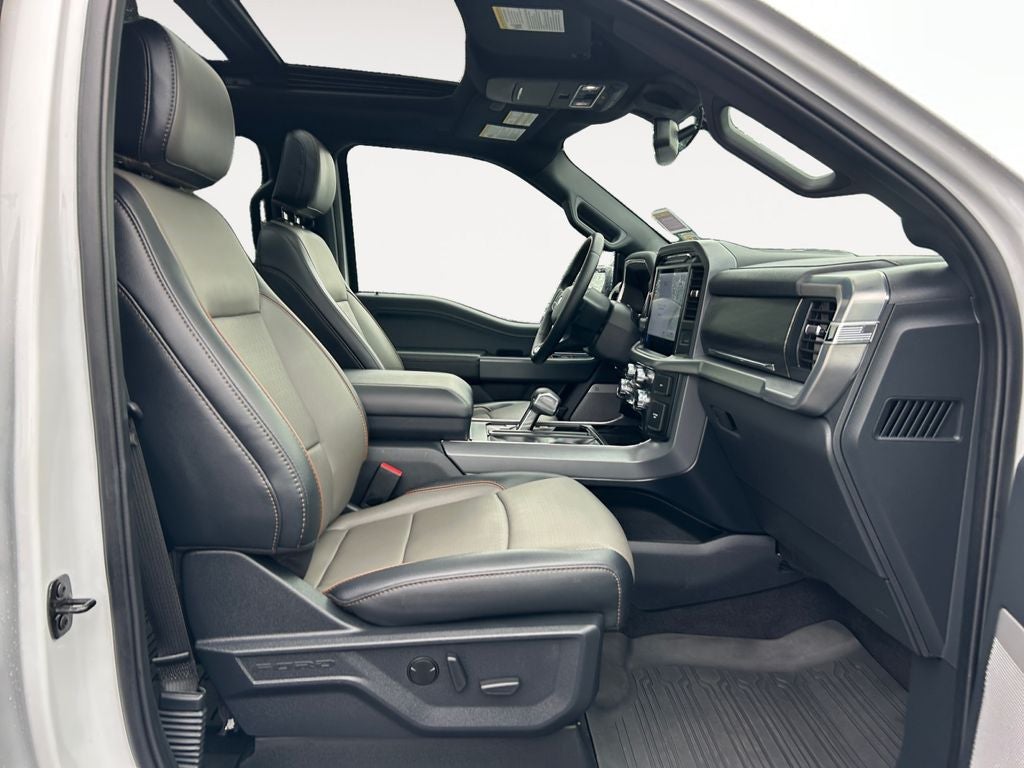 2025 Ford F-150 Lariat Hybrid