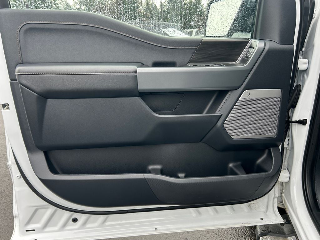 2025 Ford F-150 Lariat Hybrid