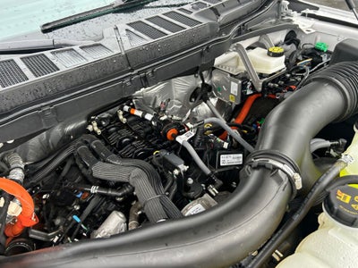 2025 Ford F-150 Lariat Hybrid