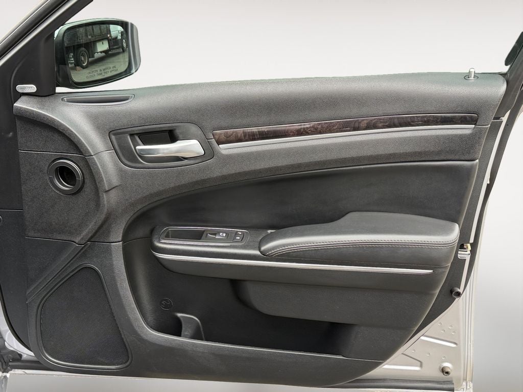 2016 Chrysler 300 C