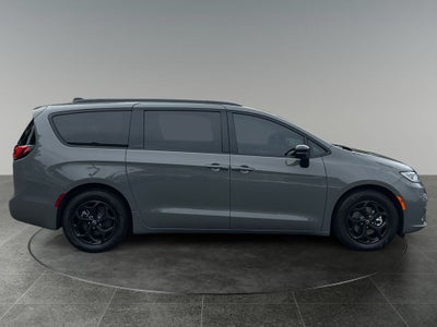 2025 Chrysler Pacifica Hybrid Select Premium S Appearance