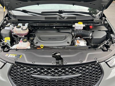 2025 Chrysler Pacifica Hybrid Select Premium S Appearance
