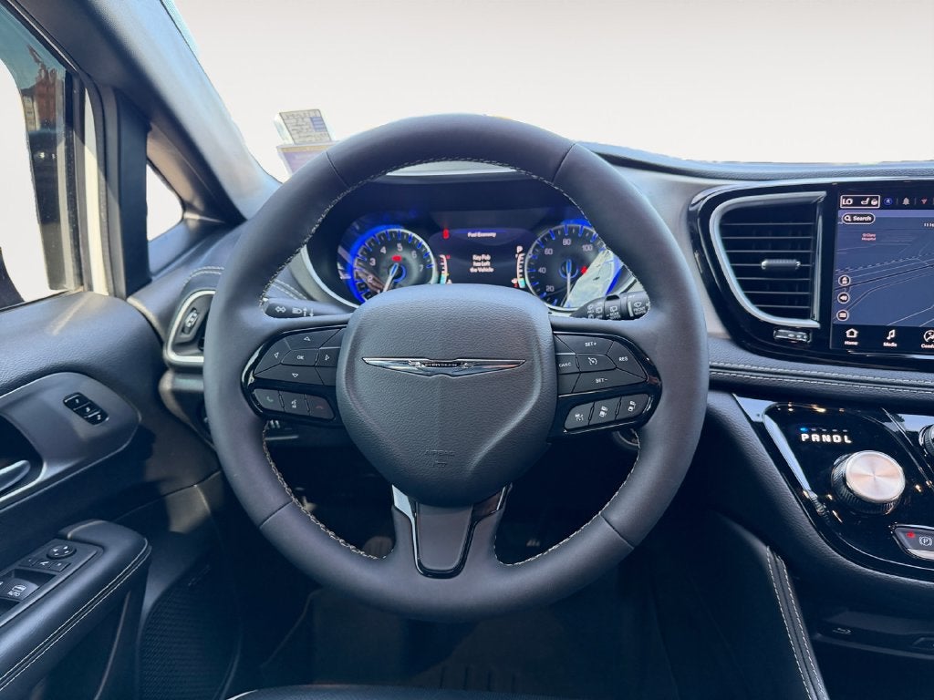 2024 Chrysler Pacifica Limited AWD