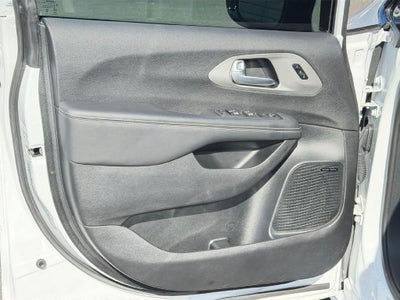 2024 Chrysler Pacifica Limited AWD