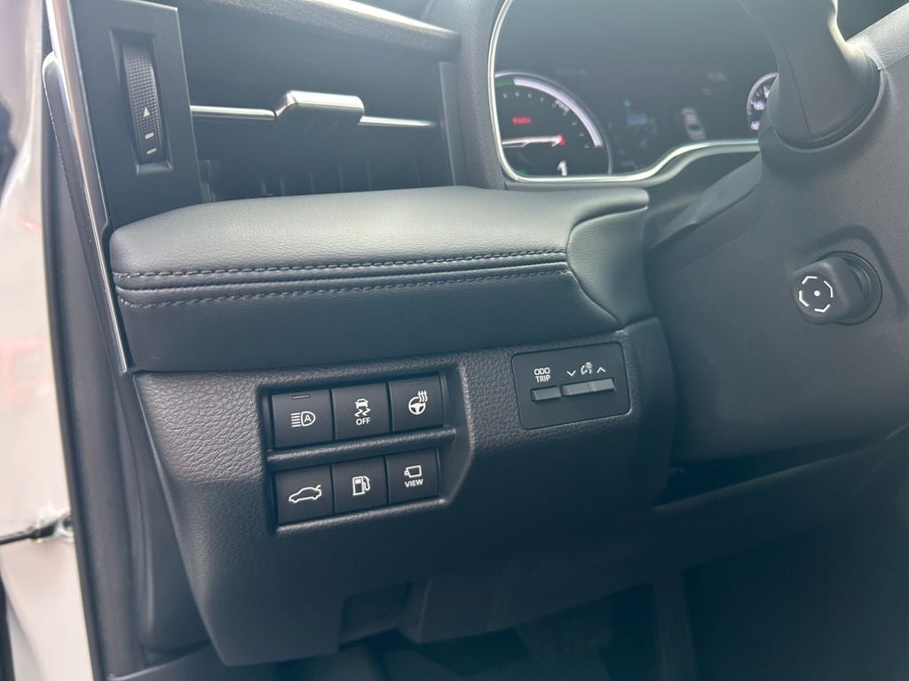 2022 Toyota Avalon Hybrid Limited