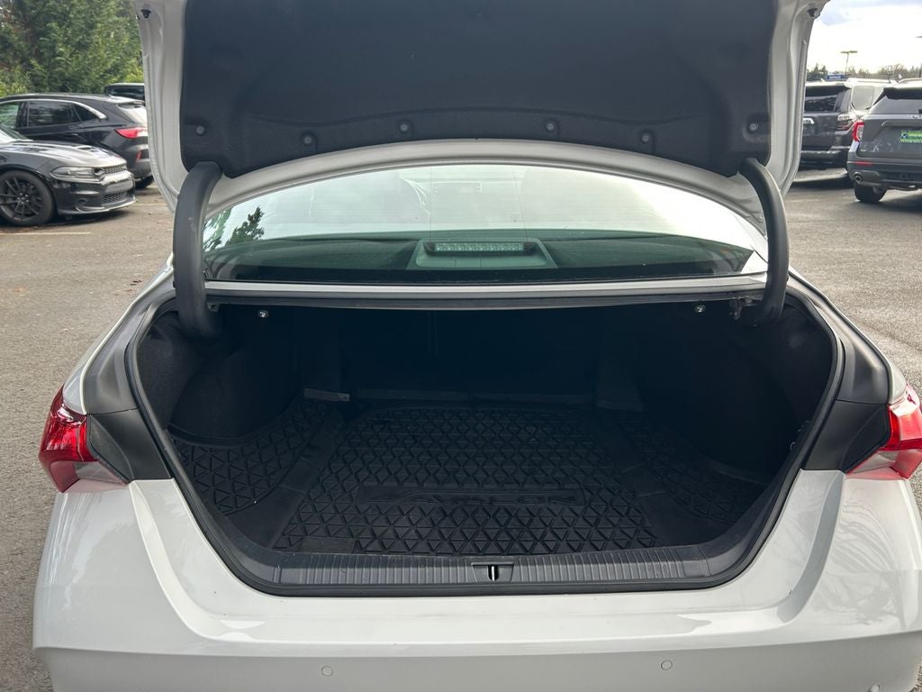 2022 Toyota Avalon Hybrid Limited