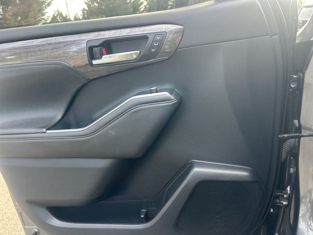 2023 Toyota Highlander Hybrid Limited
