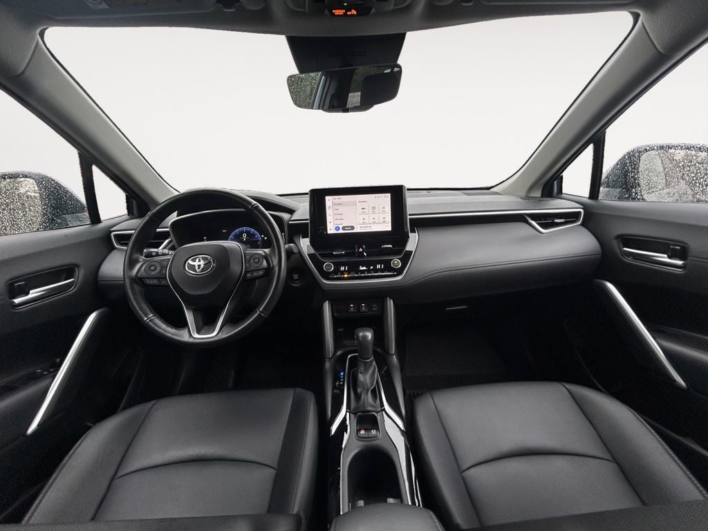 2024 Toyota Corolla Cross XLE