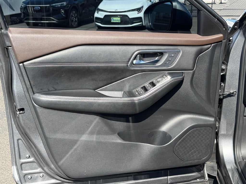 2021 Nissan Rogue Platinum