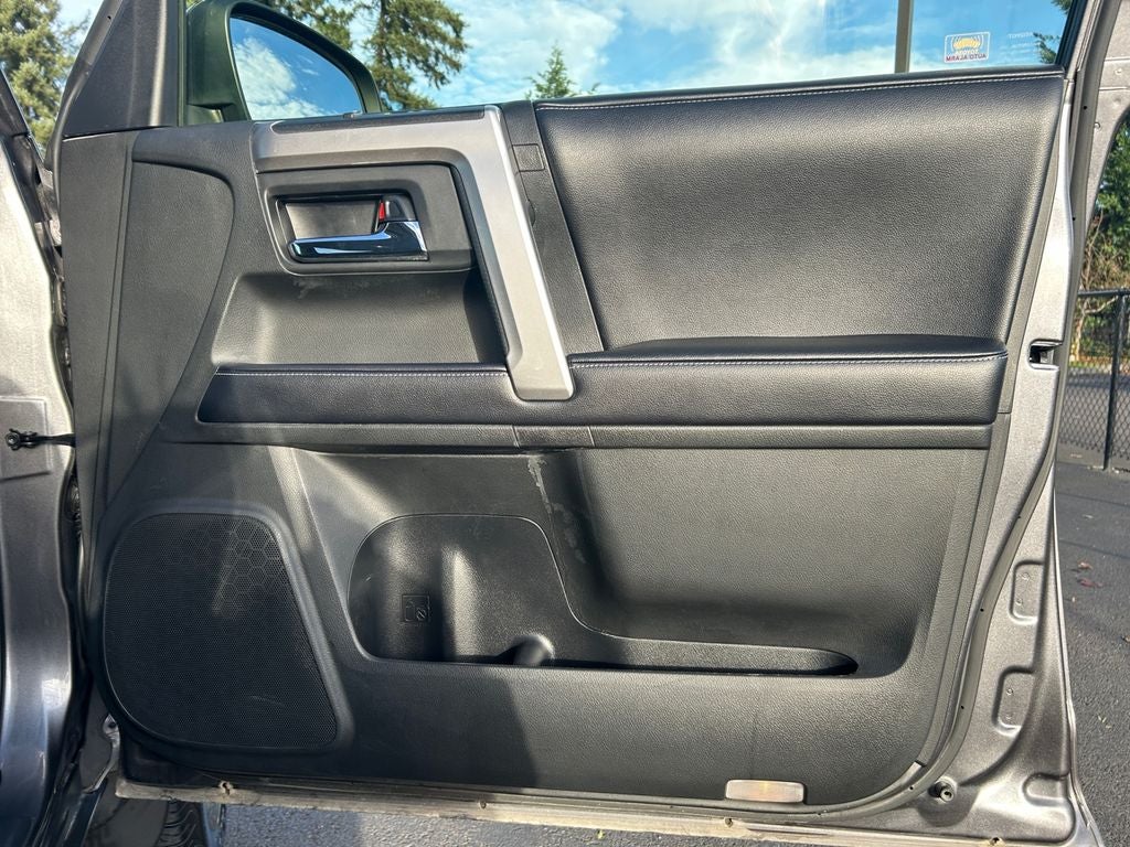 2019 Toyota 4Runner SR5 Premium 3rd Row Seating
