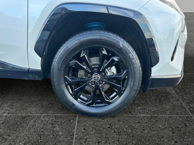 2022 Toyota RAV4 Hybrid SE