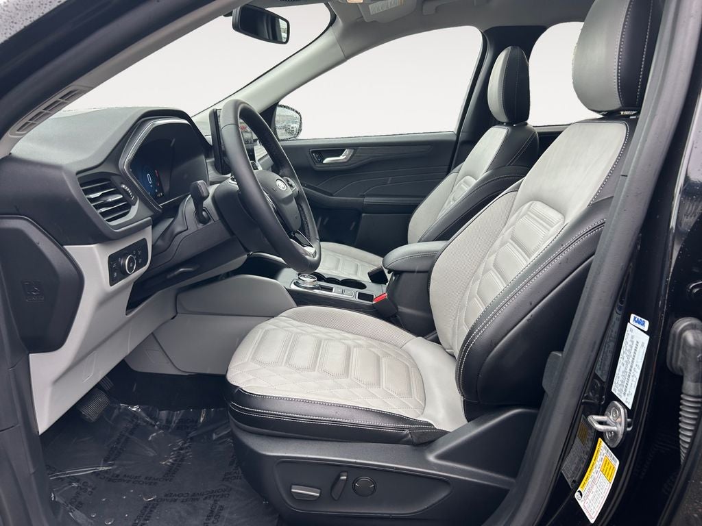 2024 Ford Escape Plug-In Hybrid Base