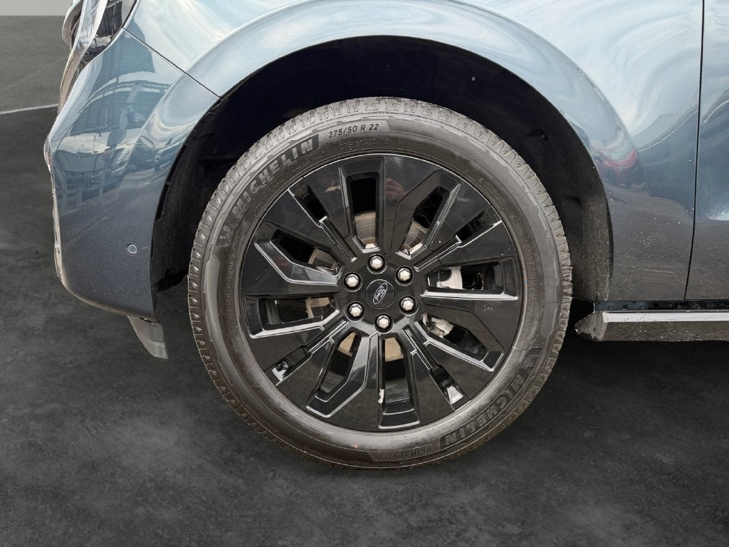 2025 Ford Expedition Max Platinum Stealth