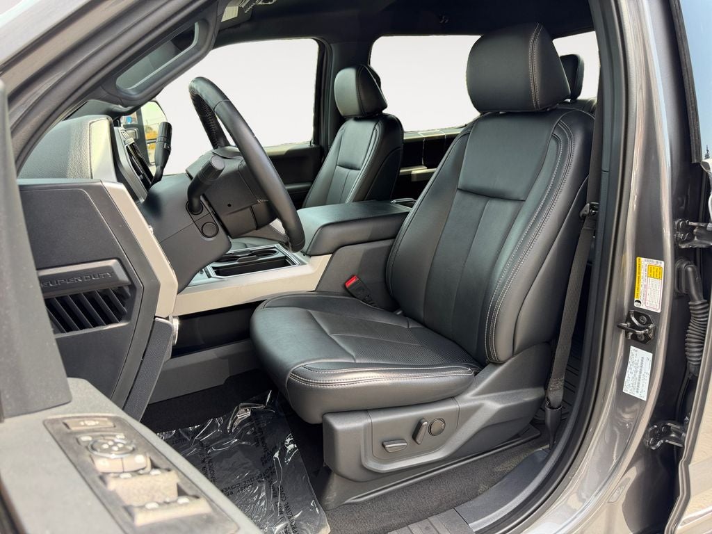 2022 Ford F-450SD Lariat DRW