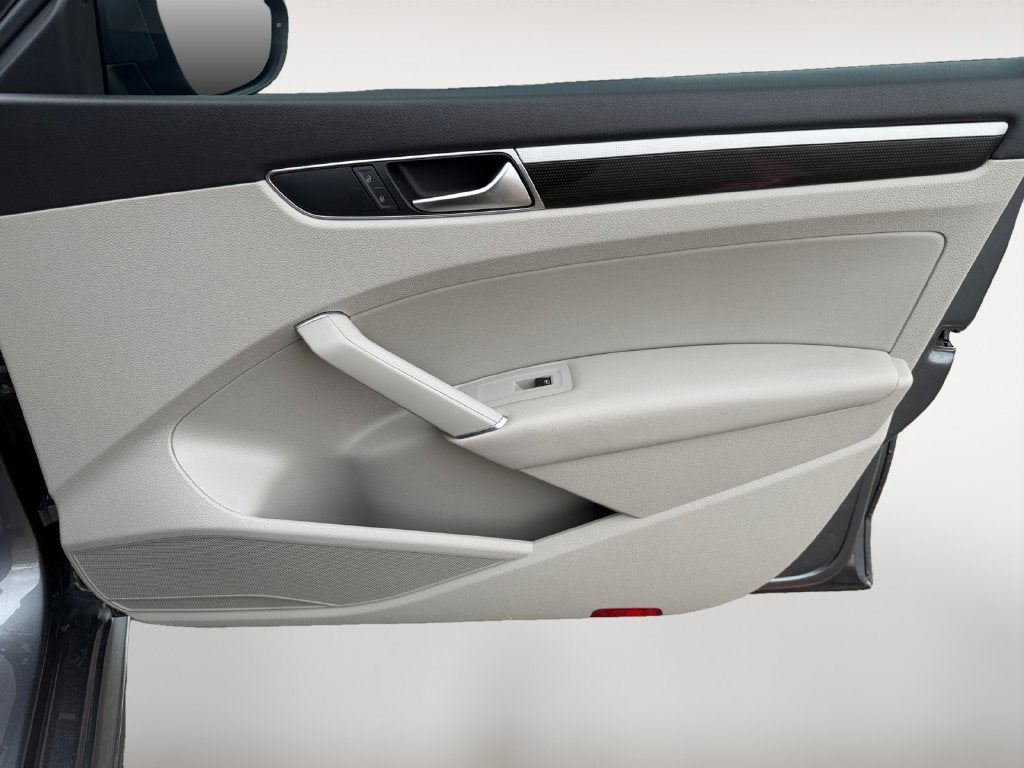 2019 Volkswagen Passat 2.0T SE R-Line