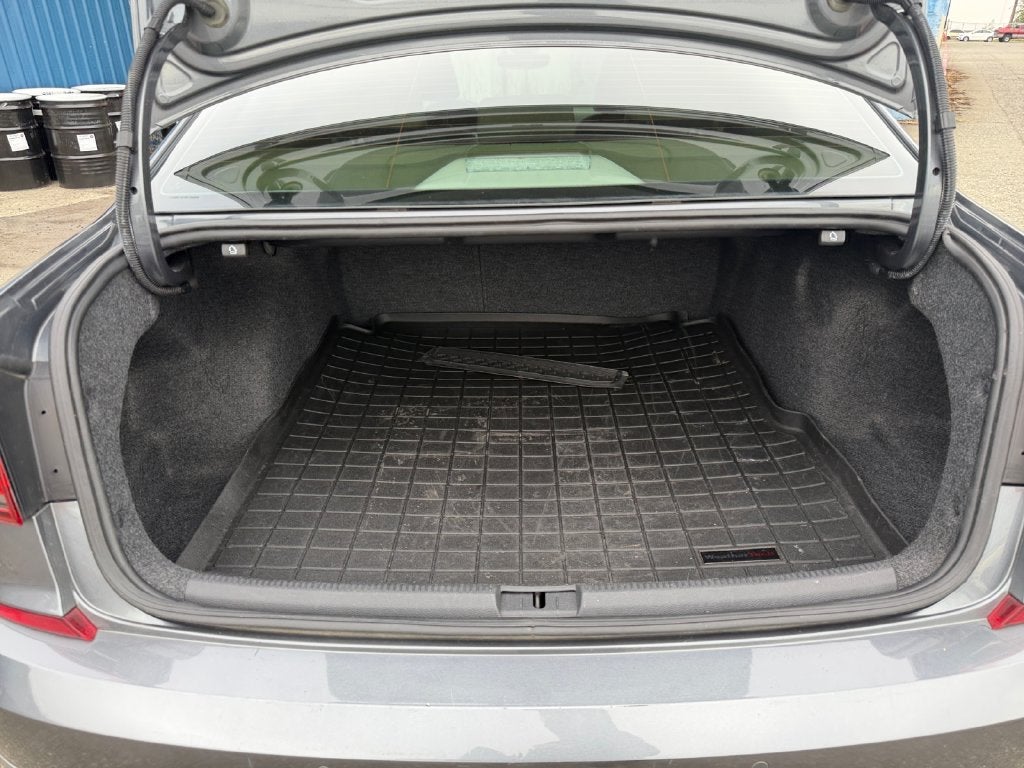 2019 Volkswagen Passat 2.0T SE R-Line