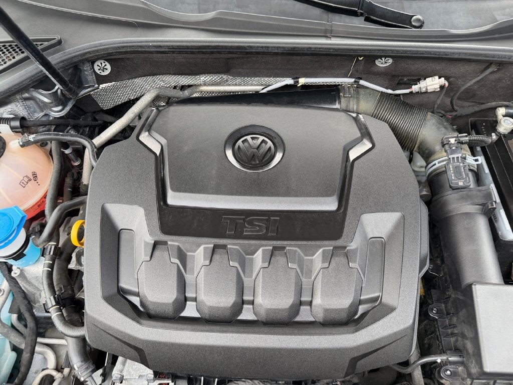 2019 Volkswagen Passat 2.0T SE R-Line