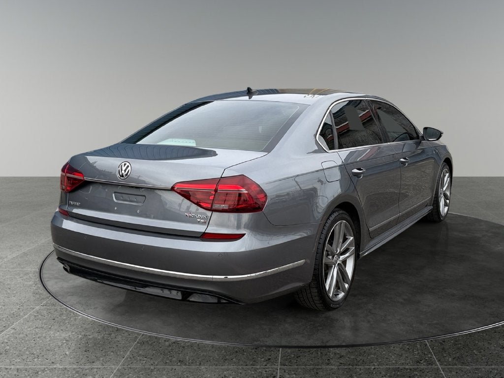 2019 Volkswagen Passat 2.0T SE R-Line