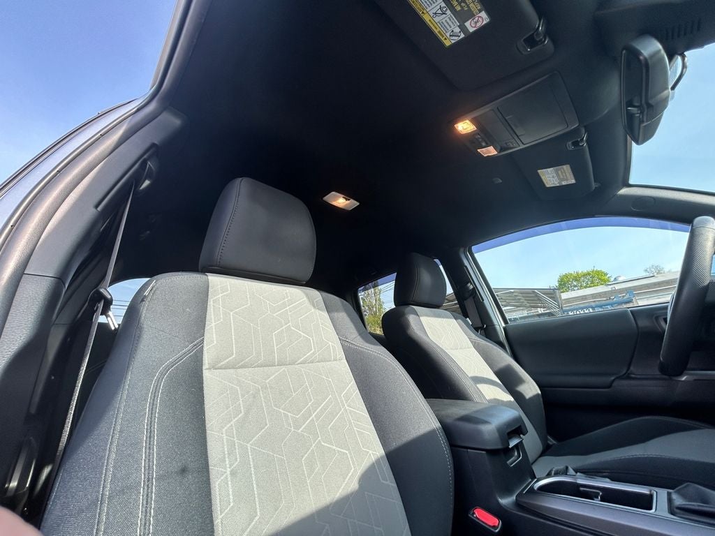 2022 Toyota Tacoma SR5 V6