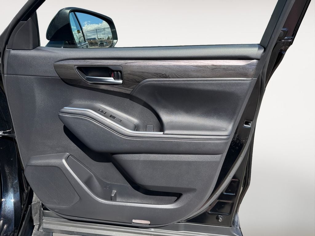 2024 Toyota Highlander Platinum
