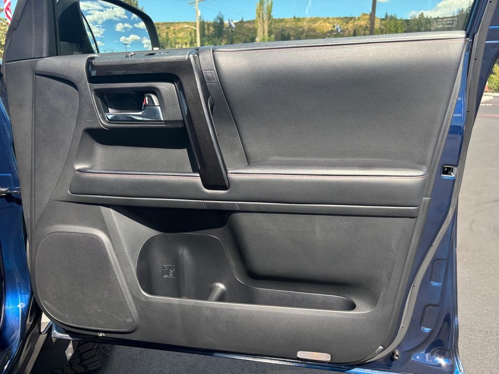 2020 Toyota 4Runner Venture