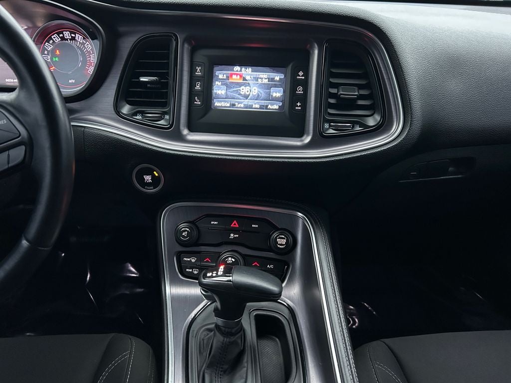 2015 Dodge Challenger SXT